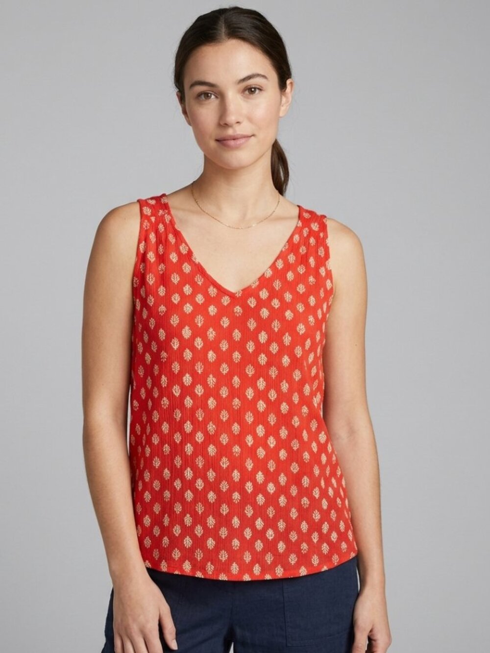 Eddie Bauer 100% Rayon Red and Tan Leaf Patterned Top